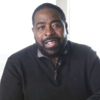 MOVE WITH URGENCY - Les Brown