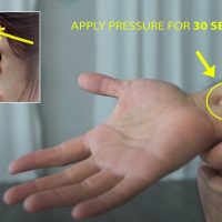 Reset Your Brain in 30 SECONDS (important acupressure points)